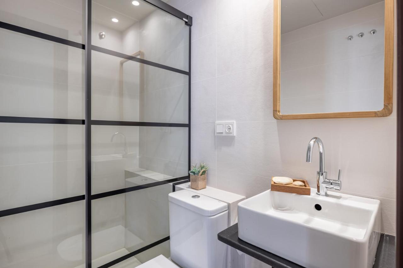 Apartamentos Libere Malaga La Merced Exterior photo