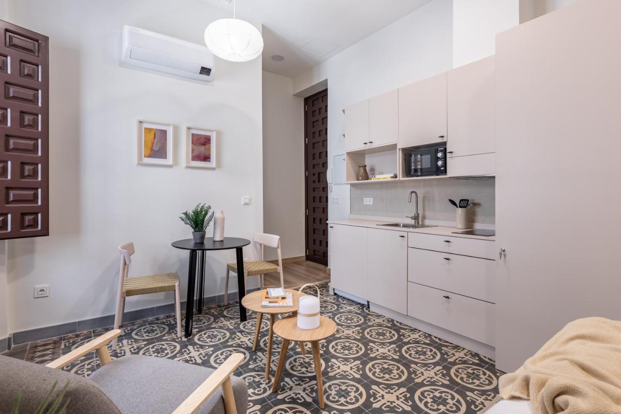Apartamentos Libere Malaga La Merced Exterior photo